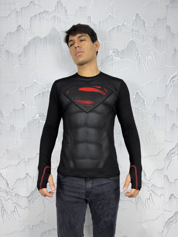 MANGA LARGA SUPERMAN NEGRO / ROJO
