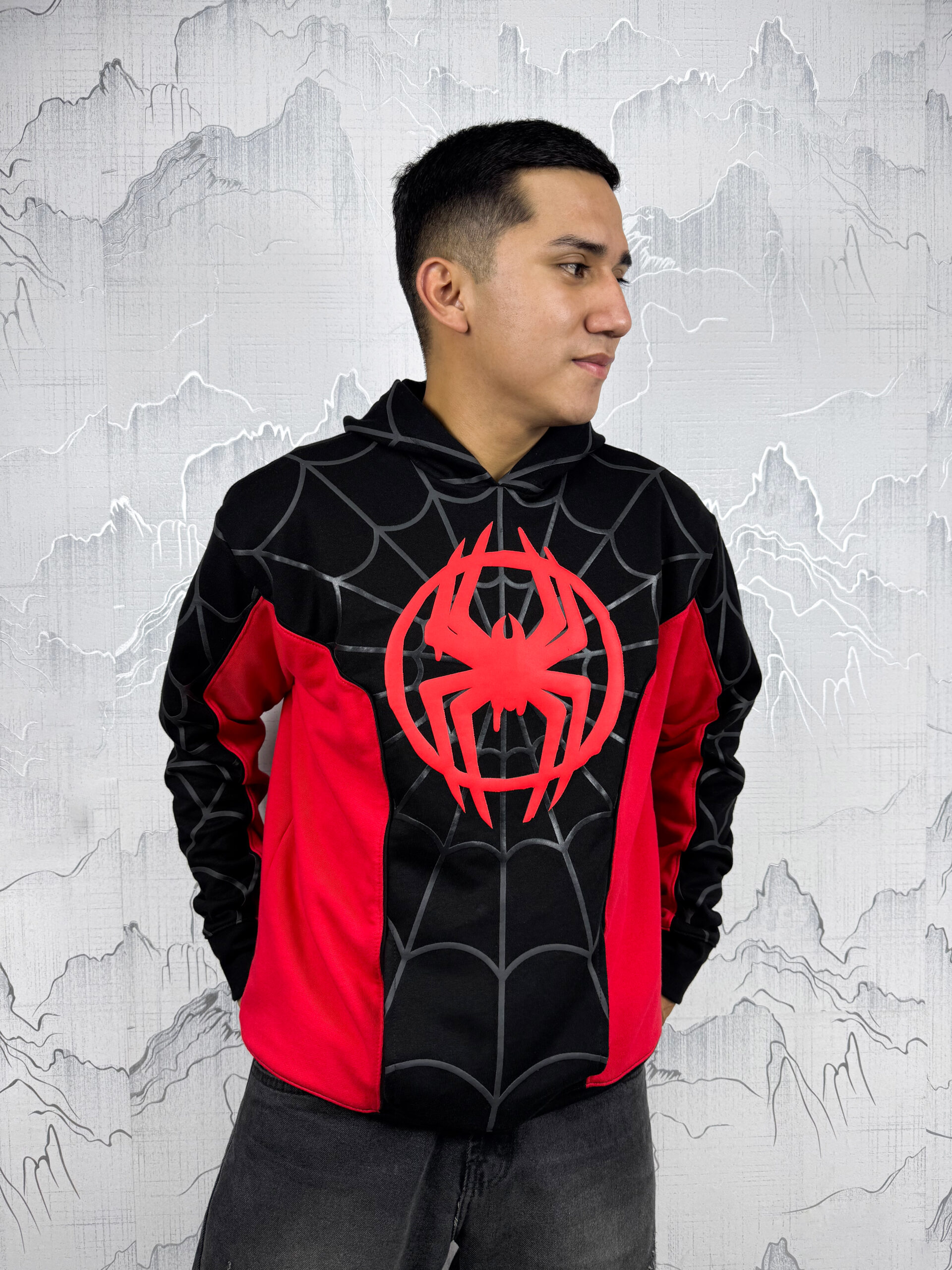 POLERA MILES MORALES